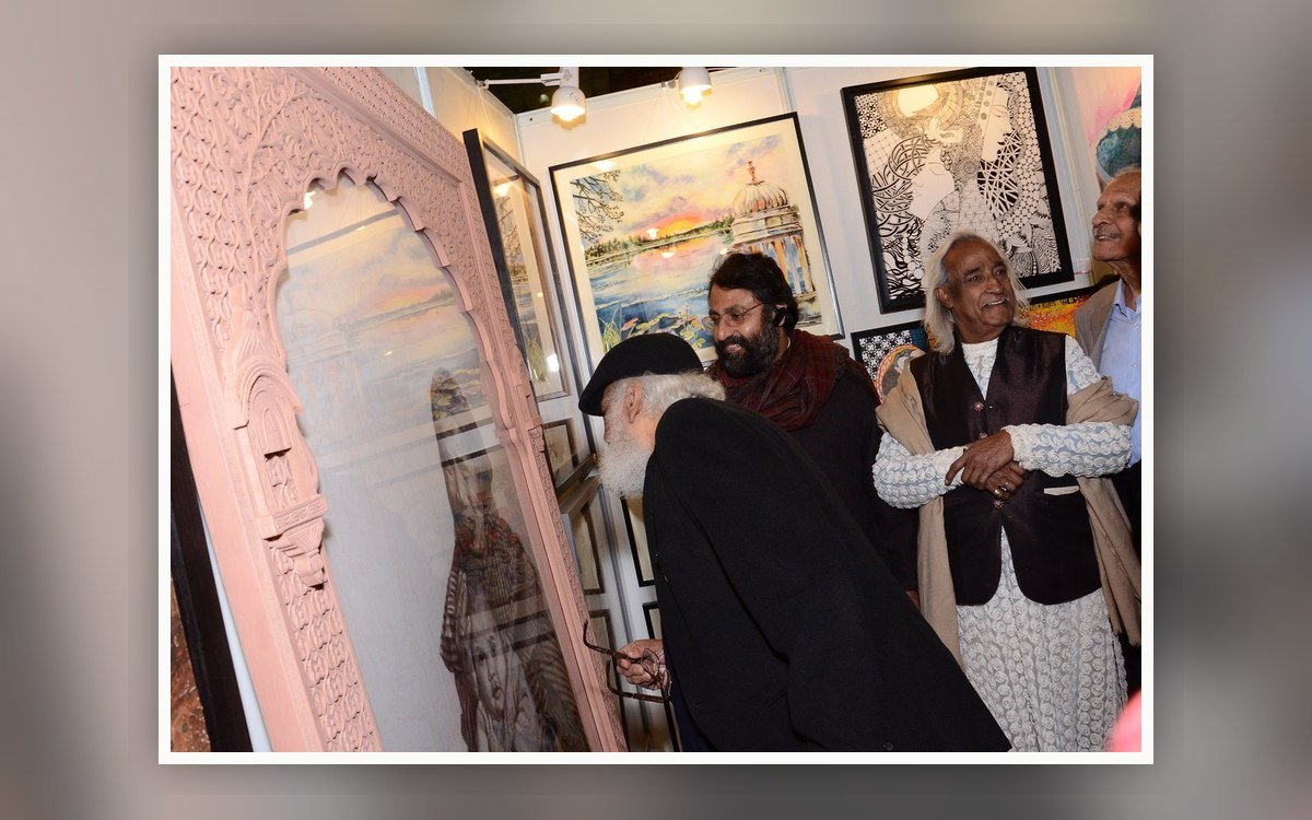 How to Document an Art Exhibition Professionally